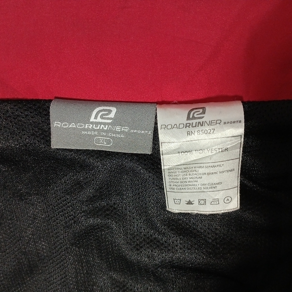 GoreTex RoadRunner Sport Full Zip Jacket. Men's Size XL - Picture 7 of 10